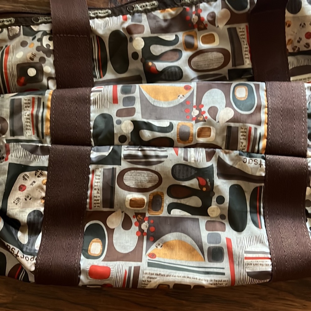 Lesportsac tote brown bag early aughts design - Picture 6 of 6